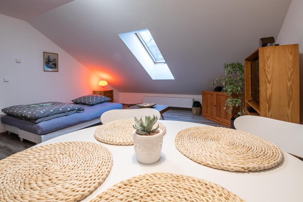 Apartman U Krizku Ихлава Екстериор снимка